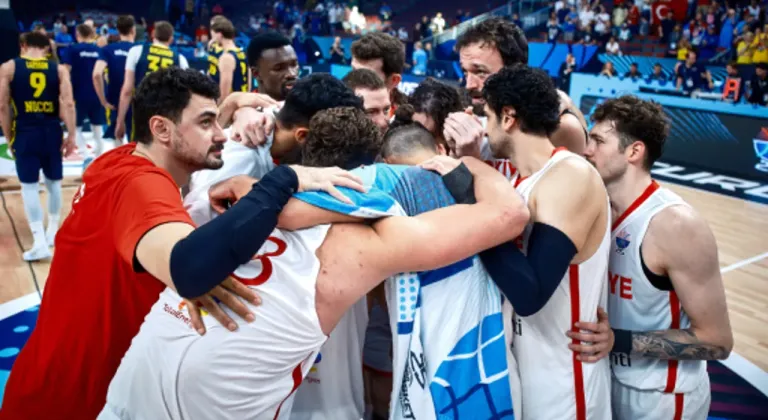 12 Dev Adam, çeyrek finalde Polonya ile karşılaşacak