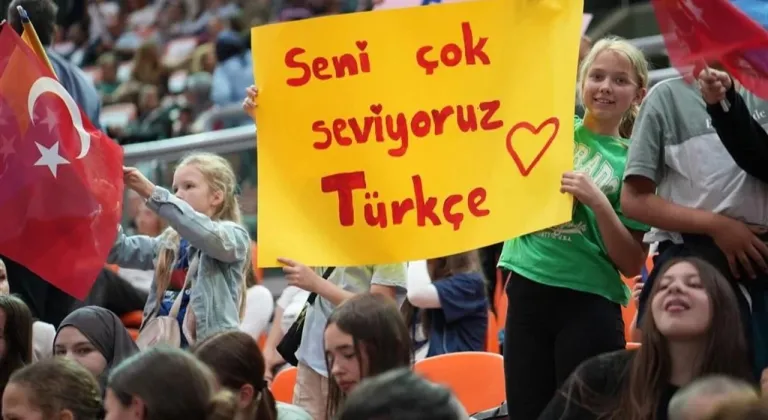 5 bin çocuk, tek bir dil!