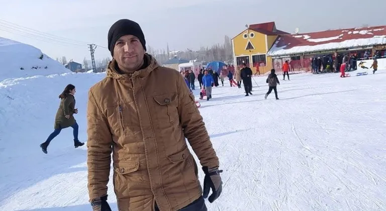 Ağrılı İhsan Akboğa, İzmir’de trafik kazası geçirdi