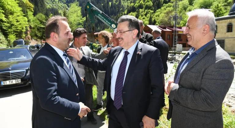 Ahmet Metin Genç: 