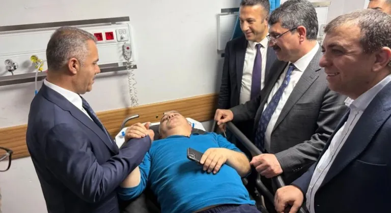 AK Parti Batman Yetkilileri Ramazan Bayramı'nda Hasta ve Yetimleri Ziyaret Ettiler