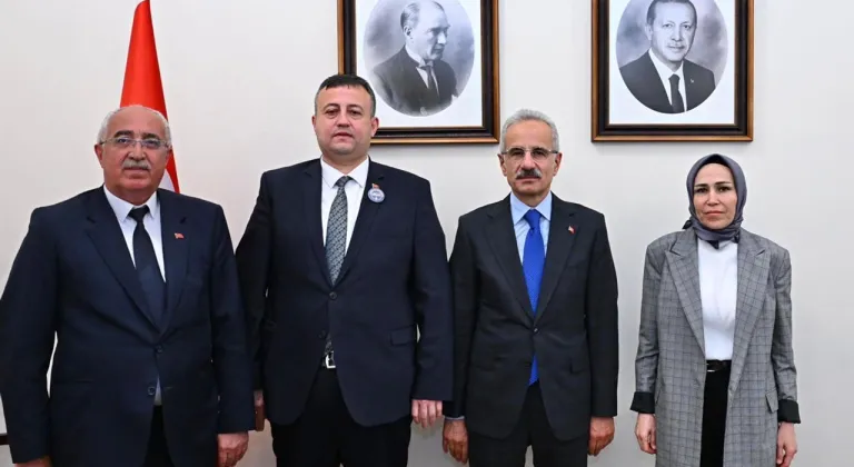 AK Parti Beypazarı İlçe Başkanı Etili'den Bakan Uraloğlu'na ziyaret