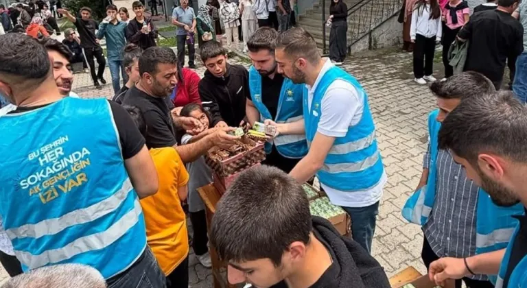 AK Parti Gençlik Kolları’ndan LGS’ye giren öğrencilere moral