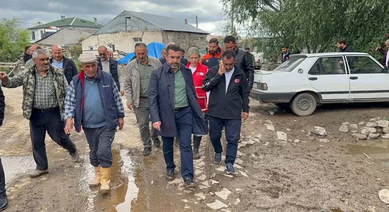 AK Parti Kars Milletvekili Adem Çalkın Heyetle birlikte sel bölgesinde incelemelerde bulundu