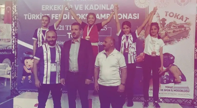 Alt minik boksörlerimizden Türkiye Şampiyonasında gurur veren başarı!