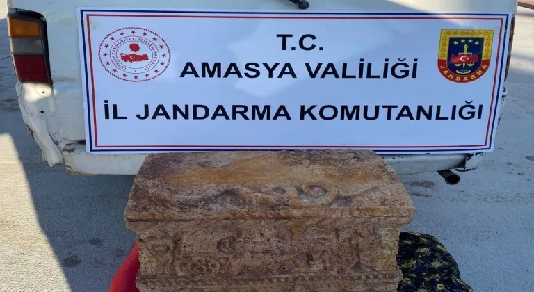 Amasya’da Roma dönemine ait mini lahit ele geçirildi