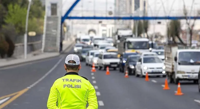 Ankara'da 1 Mayıs etkinlikleri nedeniyle bazı yollar trafiğe kapatılacak