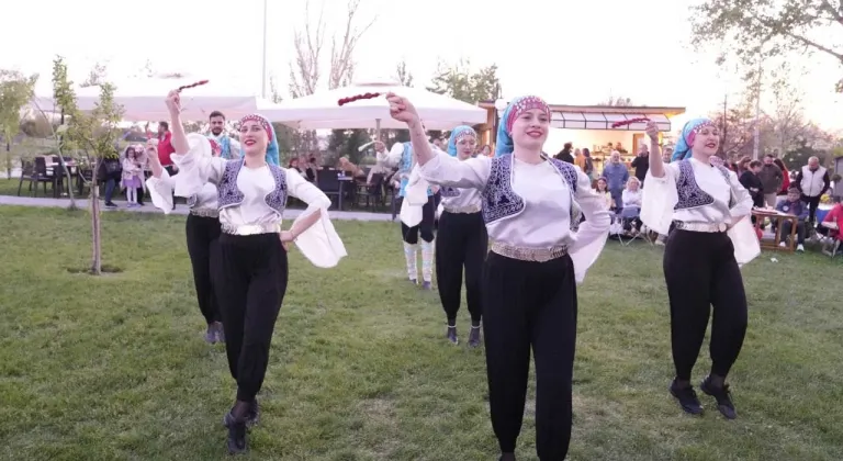 Ankara’da Balkan Hıdırellezi coşkusu: Binlerce kişi baharı ve birliği kutladı