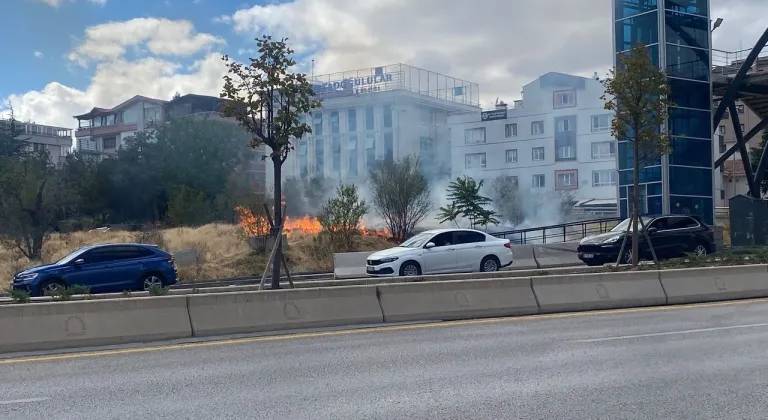 Ankara’da boş arazide yangın çıktı