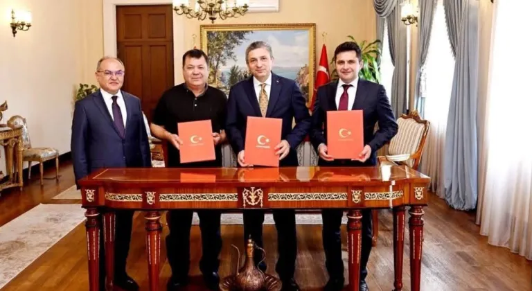 Antalya'da eğitime hayırsever desteği: Erten'den Aksu'ya anlamlı bağış