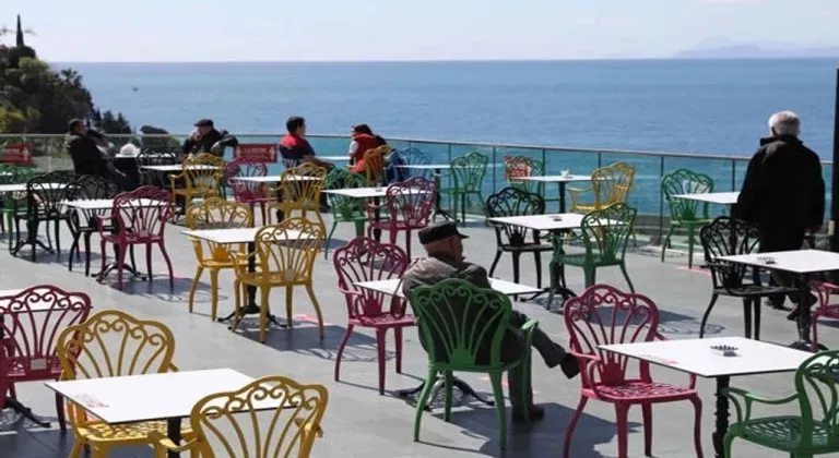 Antalya'da sosyal tesisler bayram süresince hizmette