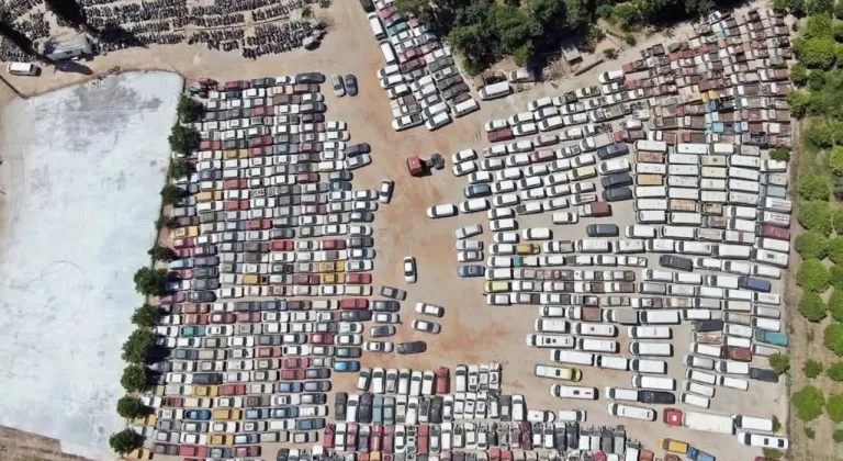 Antalya’da Yediemin Otoparkları araç mezarlığına döndü