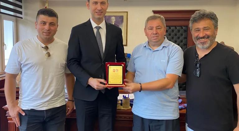 Artvinli Trabzonspor’lardan kaymakamlara ziyaret