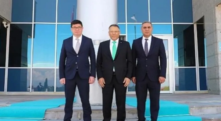 Azerbaycan Kars Başkonsolosu Zamin Aliyev'den Iğdır Üniversitesi rektörüne ziyaret