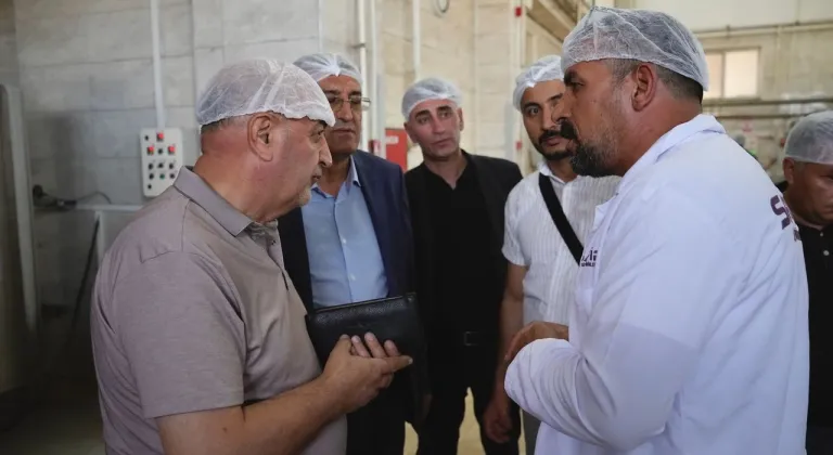 Azerbaycanlı iş insanlarından Kars'a çıkarma