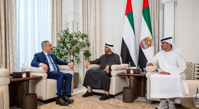 Bakan Fidan, BAE Devlet Başkanı Muhammed bin Zayid ile Abu Dabi’de görüştü