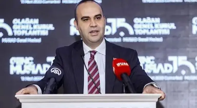 Bakan Kacır: Endonezya, Türkiye'den 48 adet KAAN savaş uçağı alacak