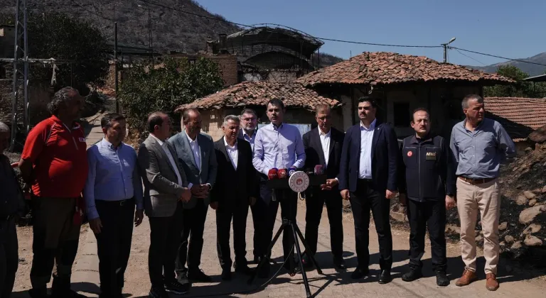 Bakan Kurum Yangın Bölgesinde