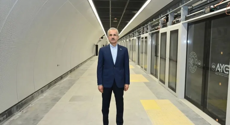 Başakşehir-Kayaşehir Metro Hattı 2 Yılda 22 Milyon Yolcu Taşıdı