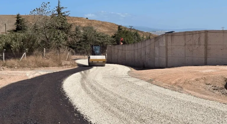 Başkan Akın’dan Anıt Yoluna Asfalt Dokunuşu