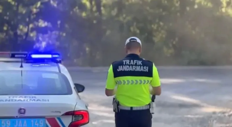 Bayram tatilinin ilk 3 gününde 2 bin 238 trafik kazası: 26 can kaybı