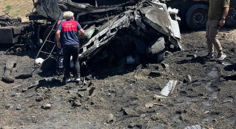 Bingöl'de iki ayrı kaza: 2 ölü, 3 yaralı
