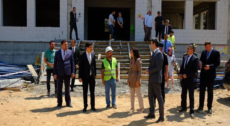 Bucak’ta eğitim ve sağlık yatırımları denetlendi