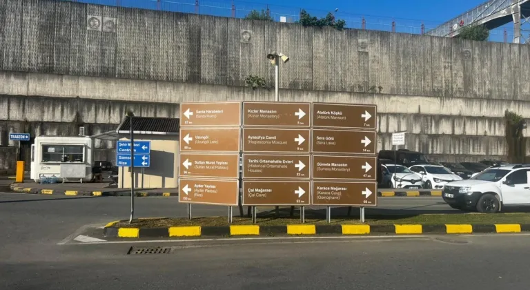 Büyükşehir'den Turistlere Rehberlik Edecek Yeni Hizmet