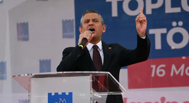 CHP Genel Başkanı Özel, Aydın'da sosyal belediyecilik projelerini tanıttı