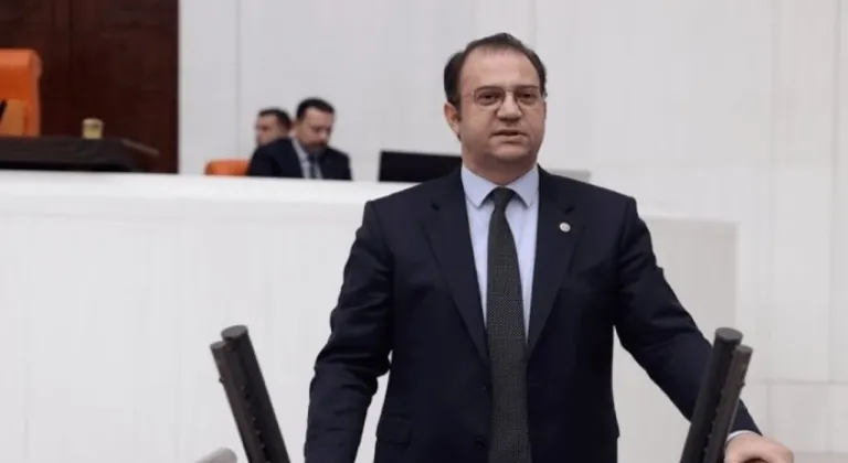 CHP Kars Milletvekili İnan Akgün Alp, uyarı cezası aldı