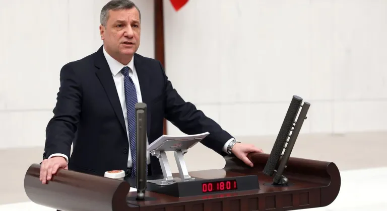 CHP'li Özgür Ceylan, MEB’in kontenjan kararını meclise taşıyor