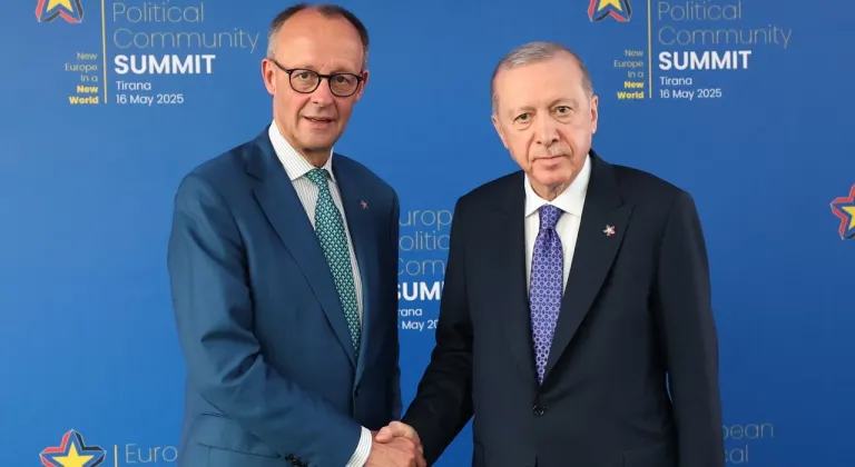 Cumhurbaşkanı Erdoğan, Almanya Başbakanı Merz ile Tiran'da görüştü