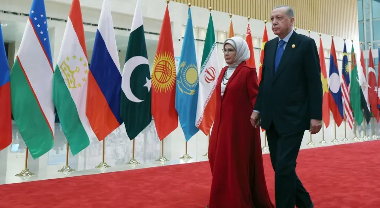 Cumhurbaşkanı Erdoğan ve eşi Emine Erdoğan Çin'de lider eşleriyle yemekte buluştu