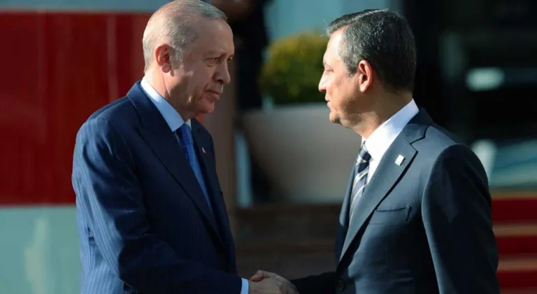 Cumhurbaşkanı Erdoğan’dan CHP lideri Özel’e 