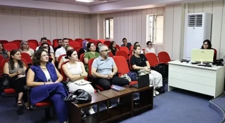 Denizli’de Sosyal Hizmet Çalışanlarına Hizmet İçi Eğitim Verildi