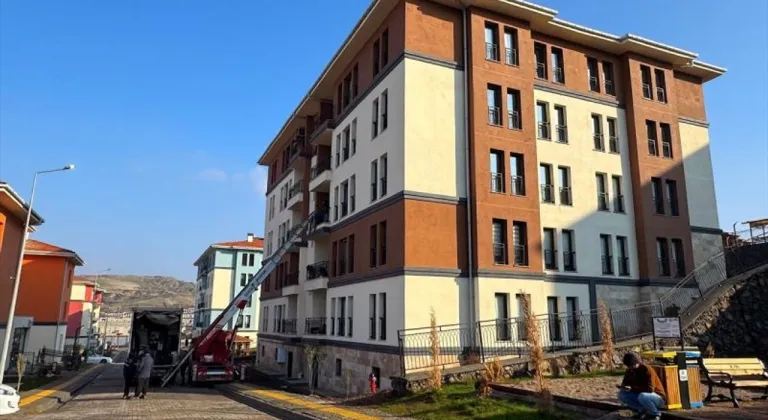 Deprem bölgesinde büyük teslimat: Yıl sonuna kadar 453 bin konut ve iş yeri teslim edilecek