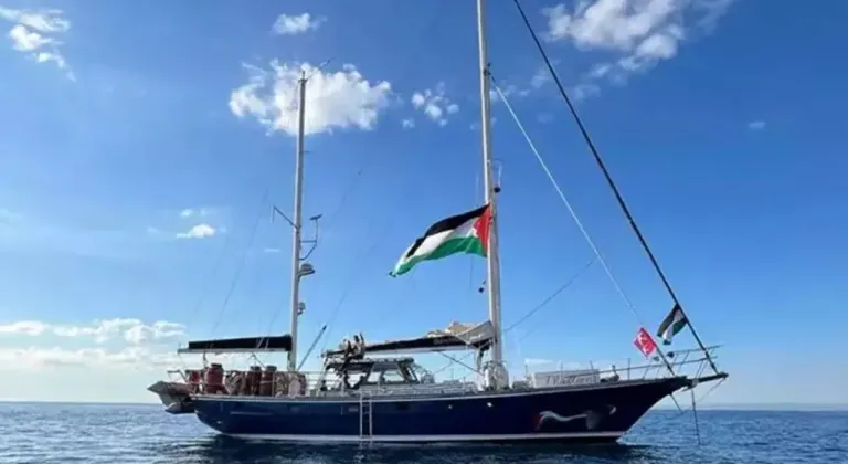 Dışişleri: “Madleen” gemisindeki Türk vatandaşlarıyla temas kuruldu