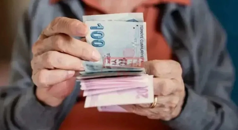 Emeklilere bayram müjdesi: 57,4 milyar TL’lik ikramiye ödenmeye başlıyor