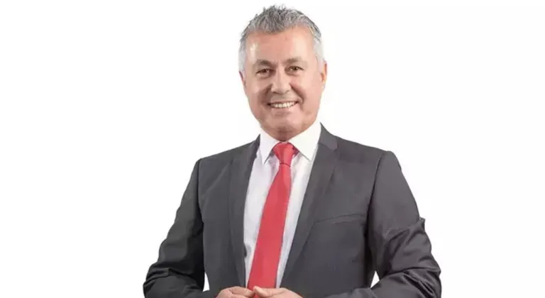Eski Manavgat belediye başkanı Şükrü Sözen gözaltında