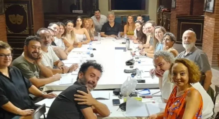 Eskişehir Şehir Tiyatroları, Yeni Sezonu ‘Cadı Kazanı’ ile Açıyor