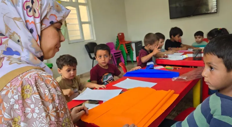 Eyyübiye'de kadınlar kursta çocuklar kreşte
