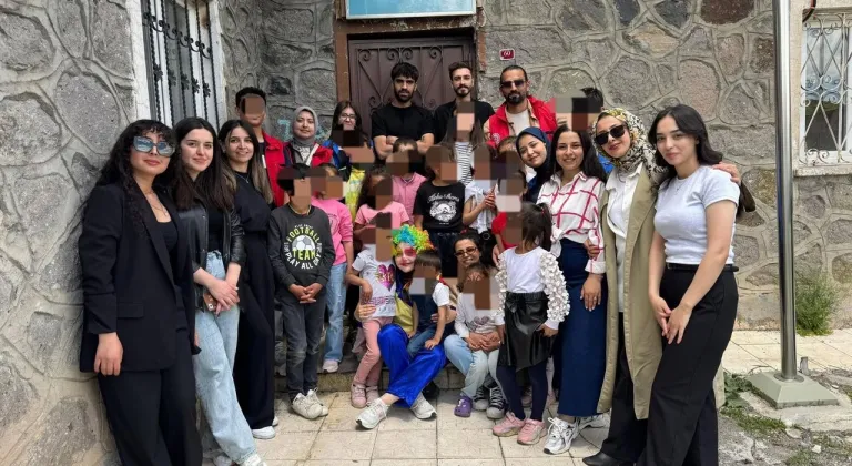 Gençiyilik Kulübü’nden Karne ve Bayram öncesi anlamlı hediye dağıtımı