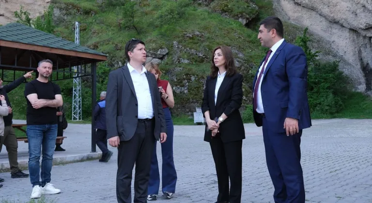 Güdül Belediye Başkanı Mehmet Doğanay ilçede incelemelerde bulundu