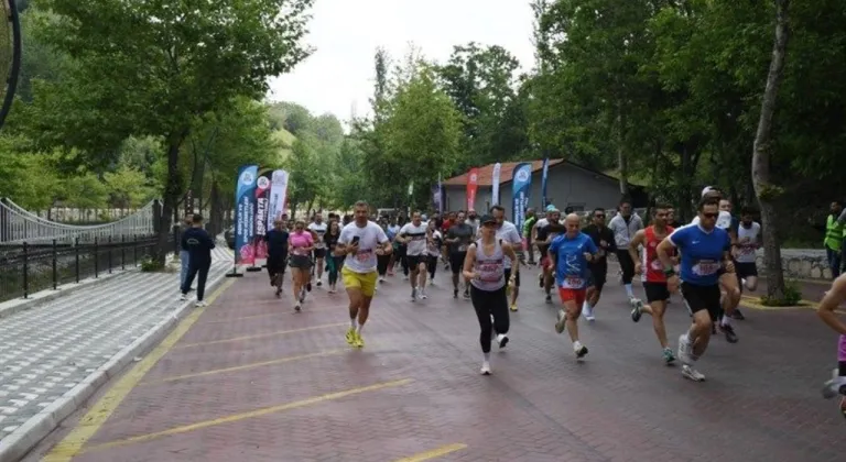 Gül için koştular, pedal çevirdiler