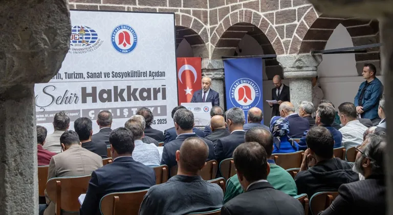 Hakkari Üniversitesi ev sahipliğinde Kadim Şehir Hakkâri çalıştayı düzenlendi