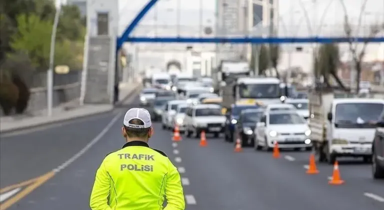 Havadan trafik denetiminde 37 bin araç ve sürücüye işlem uygulandı