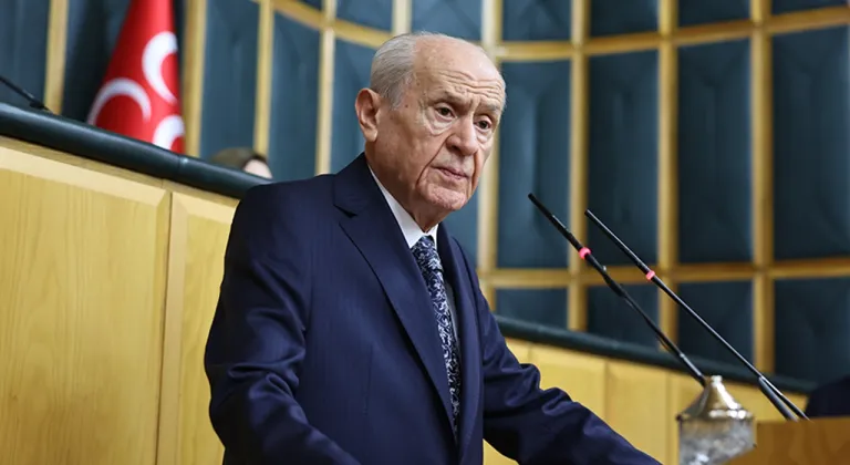 Hayırdır Özgür Bey, darbe mi düşünüyorsun