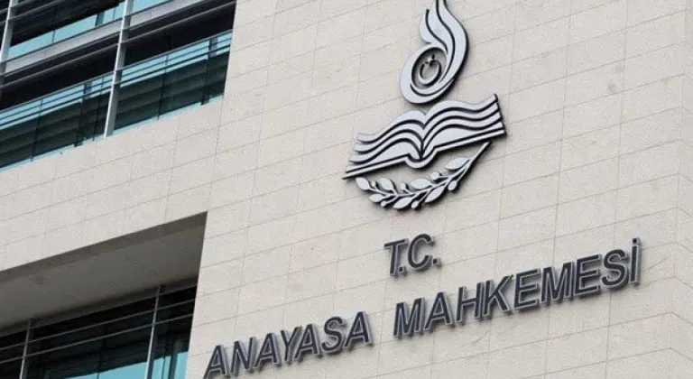 Hekimsen’in mücadelesi sonuç verdi: “Sigma Formüllü” Yönetmelik Anayasa Mahkemesi’nde