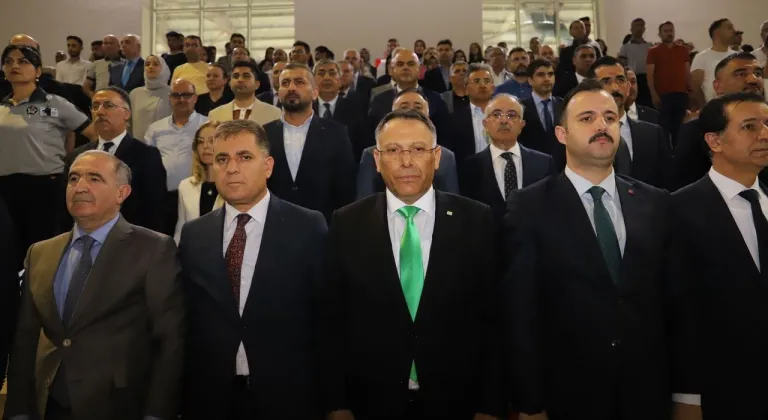 Iğdır Üniversitesi mezuniyet törenine KAÜ Rektörü Kapu ve Başkonsolos Aliyev, onur konuğu olarak katıldı