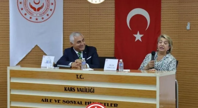 “İlham Veren Evlilik Hikayeleri” söyleşisinde 40 yıllık tecrübe genç çiftlerle buluştu